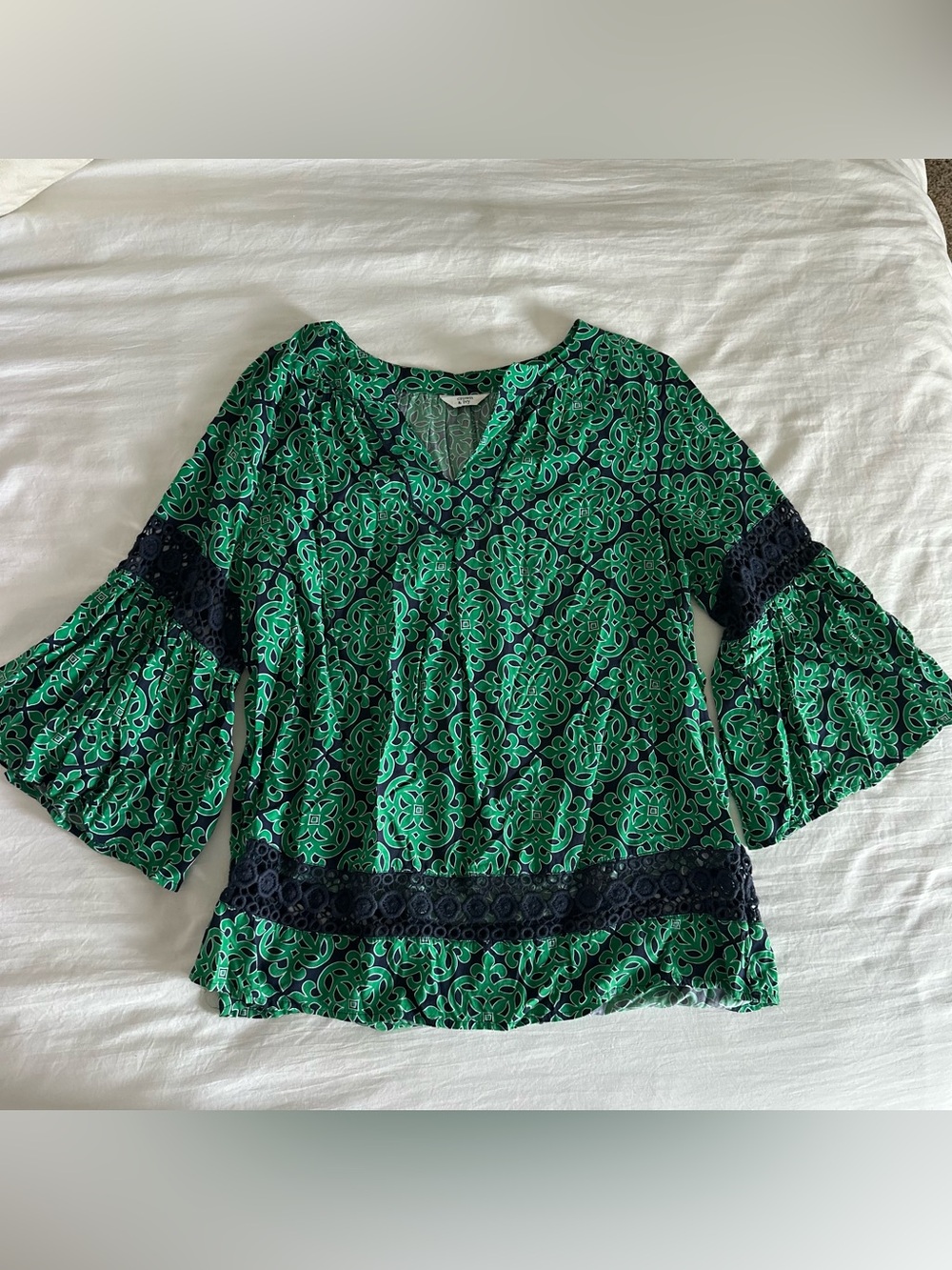 Women’s Crown and Ivy Green Navy Blue Blouse